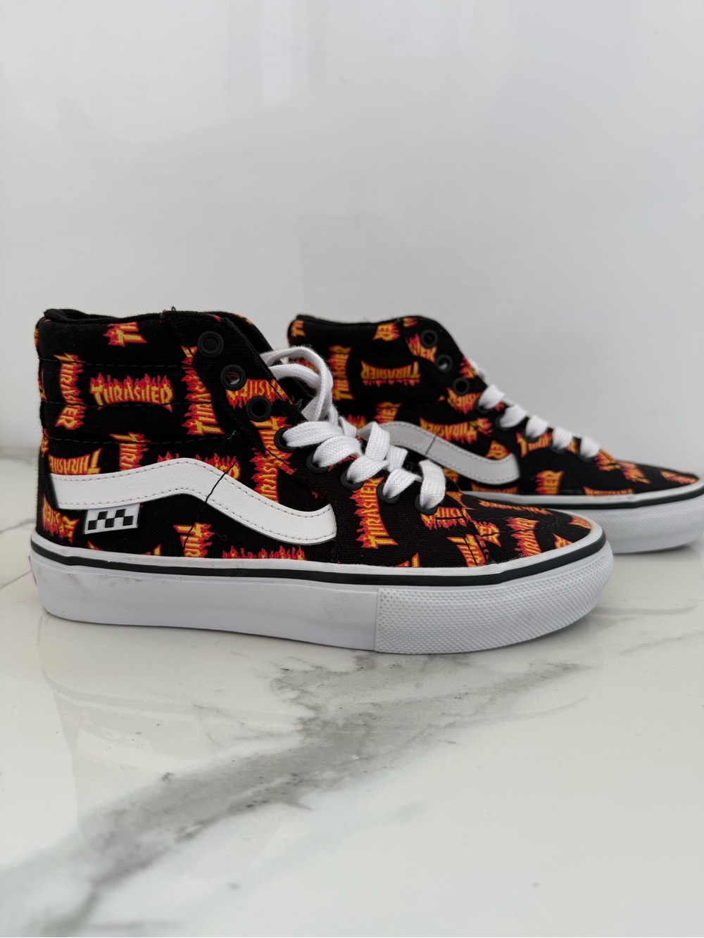 NWOT Vans x Thrasher Skate Sk8-Hi "Allover Thrasher Logo" - Men's 3.5 /Women's 5